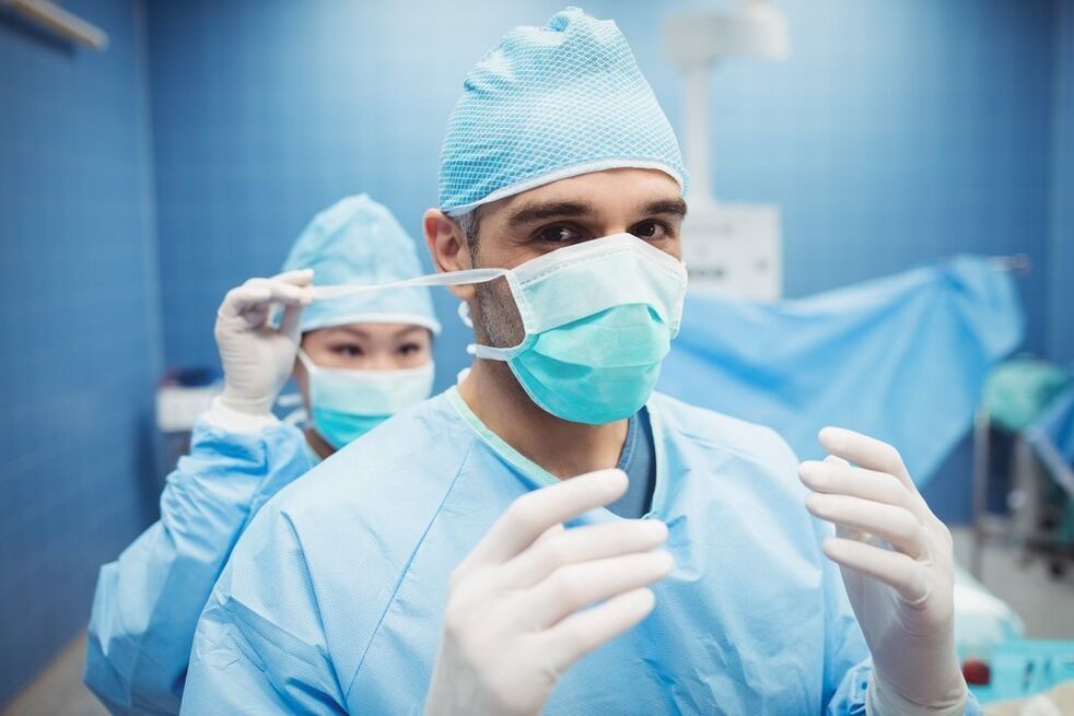 Operazione per eliminare la curvatura del pene